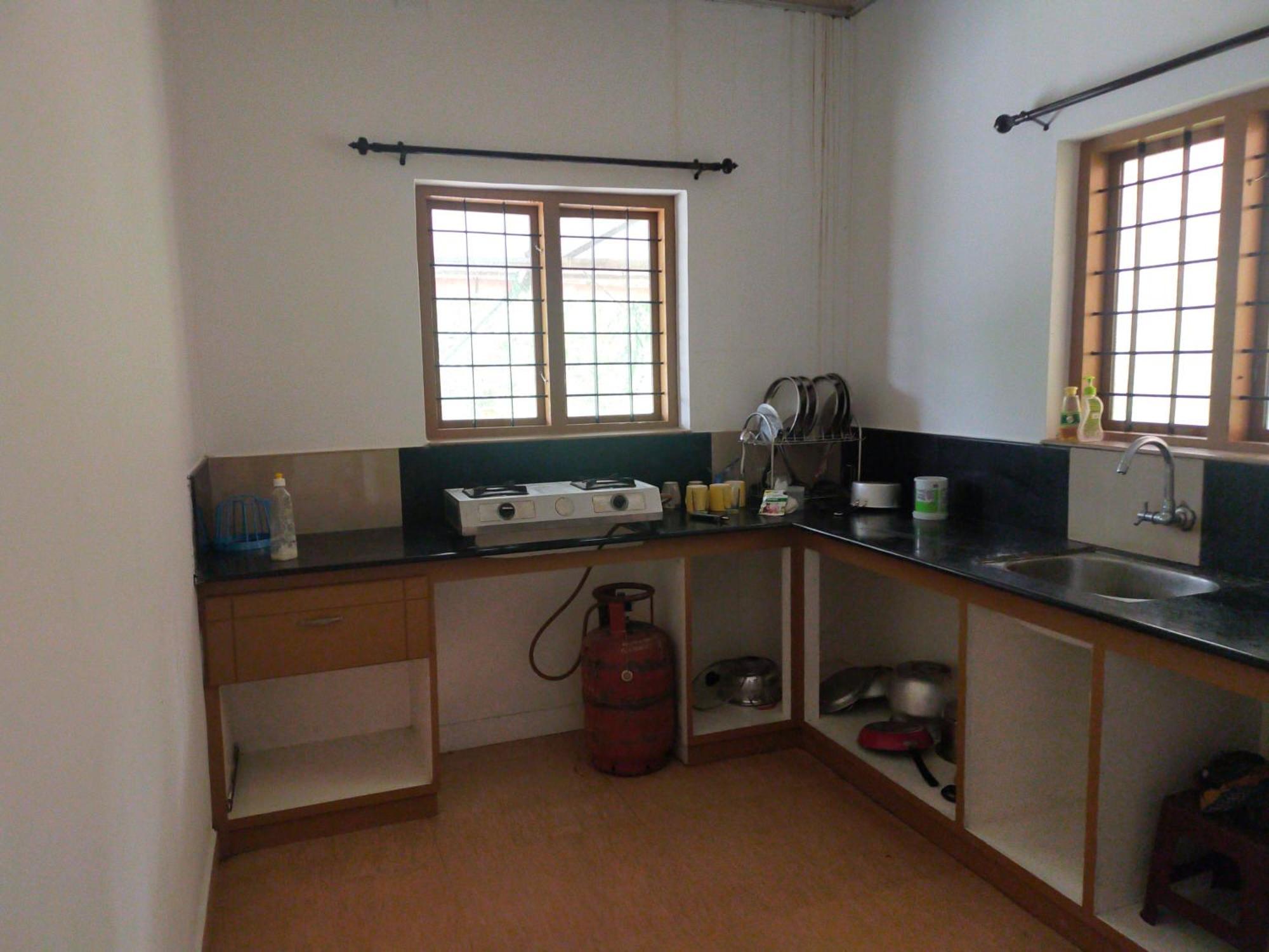 Anivilla Holiday Home Kunjithanny Anachal Ngoại thất bức ảnh
