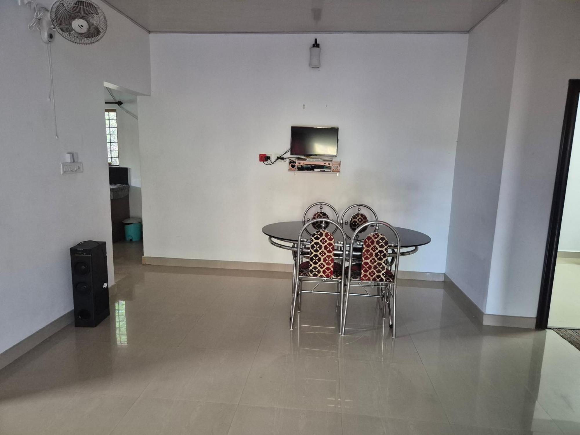 Anivilla Holiday Home Kunjithanny Anachal Ngoại thất bức ảnh
